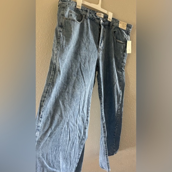 Universal Thread Light Blue extra wide leg women’s Denim Jeans size 17 NWT - Picture 1 of 6